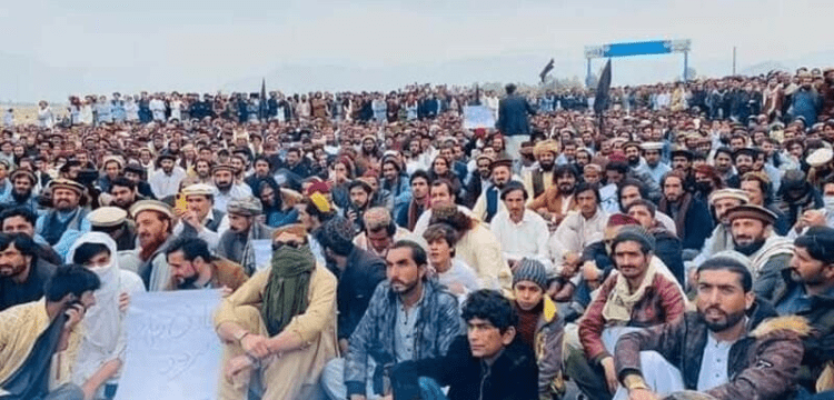 In South Waziristan, thousands demonstrate against the spread of terrorism.