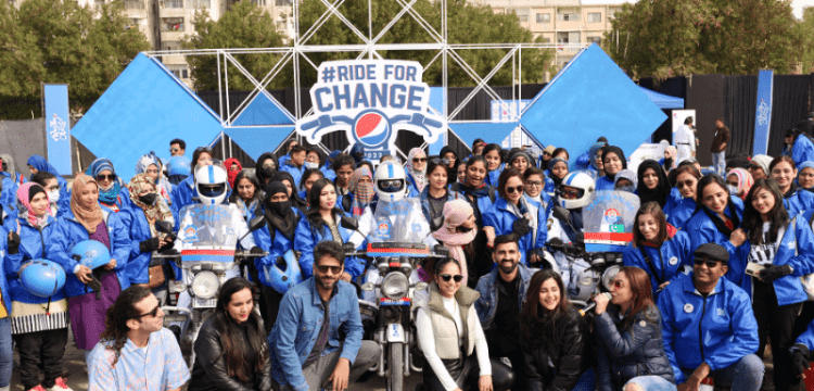 Numerous women Bike Riders participate in Pepsi's #RideForChange to promote positive change. (1)