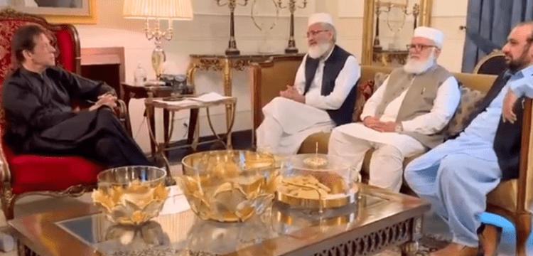 JI chief meets Imran