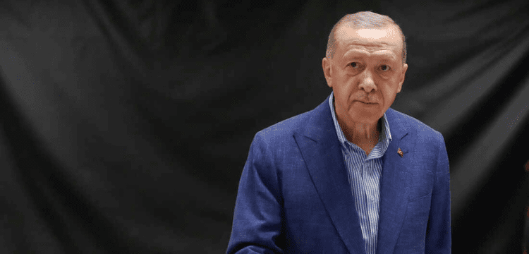 Tayyib Erdogan wins presidential awards