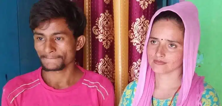 Pakistani Muslim woman converts into a Hindu