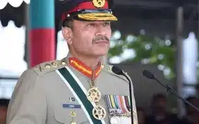 Army Chief Commits To Stablize Currency Crisis