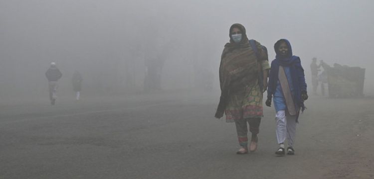 Punjab Govt Considers Weekly School Shutdowns Amid Smog Concerns