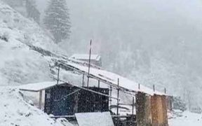 Babusar Pass Closes Early Due to Heavy Snowfall
