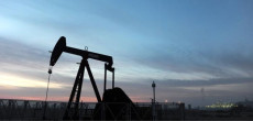 International Oil Prices Hit 2.5-Month Low