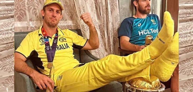 FIR Filed Against Mitchel Marsh For Controversial World Cup Trophy Photo