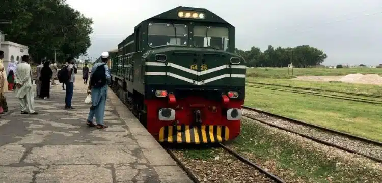 Awam Express Train Reinstated For Passenger Convenience