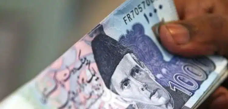 Pakistani Rupee Holds Steady Against Various Currencies