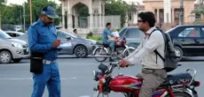 Lahore Traffic Police Raises Fines For Learner‘s Permit Holders