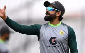 Pakistan Cricket Team Players Are Not Happy With Hafeez's Strict Restrictions