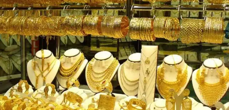 Gold Prices Fall In Pakistan, Echoing Global Trend