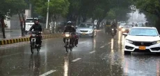 Rain Brings Cold Weather To Karachi