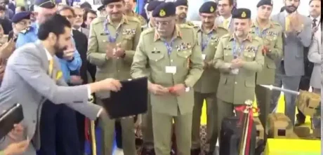 High-Ranking Officer Inaugurates Pakistan Pavilion At Defense Exhibition