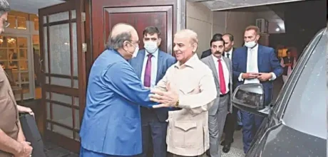 Shehbaz Meets Zardari; Nawaz Hints Coalition Govt