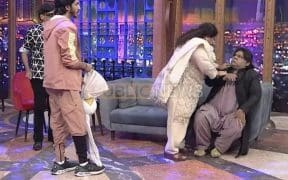 Shazia Manzoor Angered, Slaps Comedian On TV