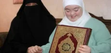 First Down Syndrome Girl Memorizes Quran