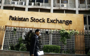 Pakistan Stock Exchange Sets New Record, Surpasses 71,500 Points