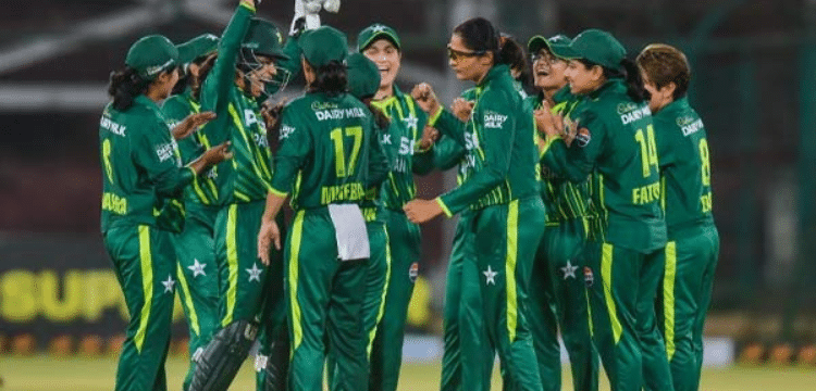 Pakistani Women Cricketers To Join Army Fitness Program