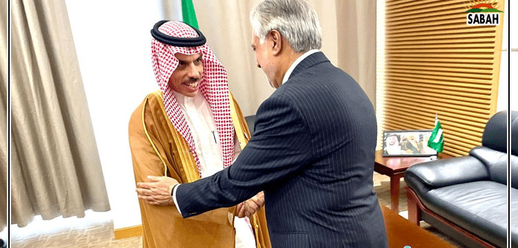 Deputy PM Ishaq Dar Confers With Saudi FM