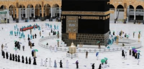 Saudi Arabia Prohibits Hajj for Visit Visa Holders