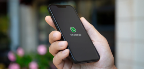 WhatsApp to End Support for These iPhone and Android Devices This Year