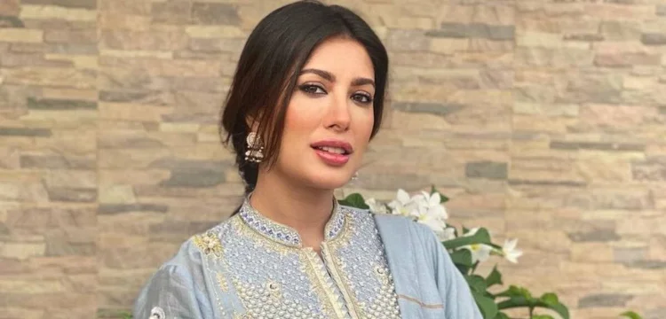 Mehwish Hayat Explains Why She Avoids Working in Bollywood