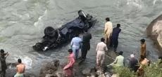 Five dead as passenger vehicle plunges into Neelum River in Azad Kashmir