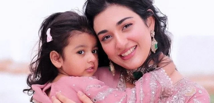 Sarah Khan's Post Featuring Daughter Ignites Debate on Social Media Etiquette