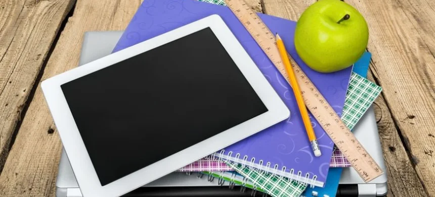 Free tablets announced for school and college students