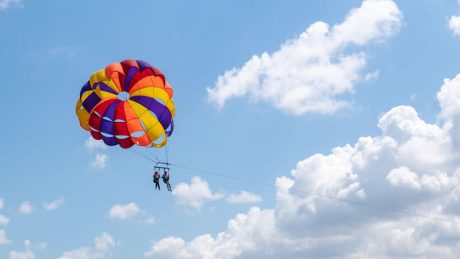 Paragliding-at-Khanpur-Dam