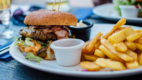 30 Best Restaurants in Lahore Gulberg 2024/2025 - The Neutral