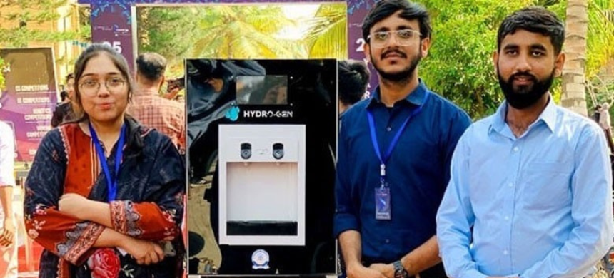 Pakistani Students Develop Innovative Machine to Convert Air into Drinking Water