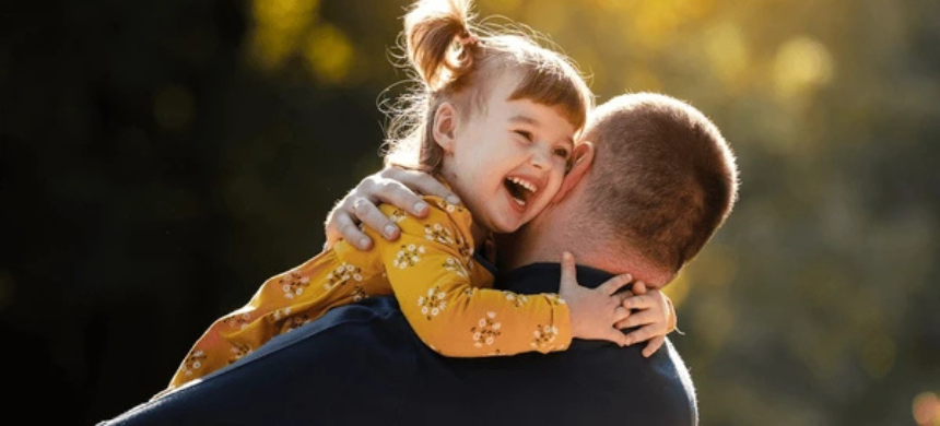 Daughters Enhance Fathers' Longevity, While Both Daughters and Sons Have a Similar Impact on Mothers' Lifespan