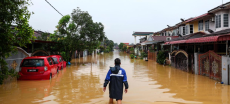 Thailand and Malaysia Grapple with Worst Floods in Decades