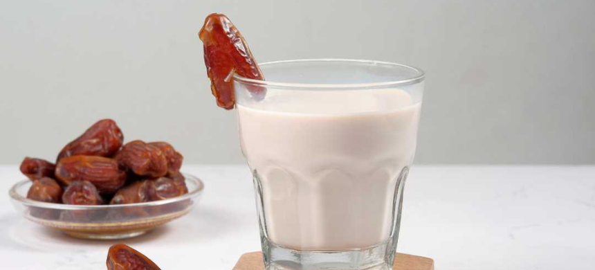 Health Benefits of Consuming Dates with Milk Daily