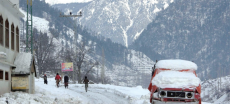 Snowfall Intensifies in Upper Khyber-Pakhtunkhwa, Disrupts Daily Life