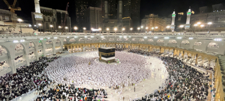 Hajj Staff Cut in Half Amid Decline in Pilgrim Numbers