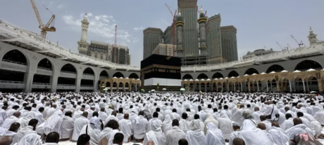 Saudi Arabia Cracks Down on Unauthorized Hajj with Hefty Fines and Deportations