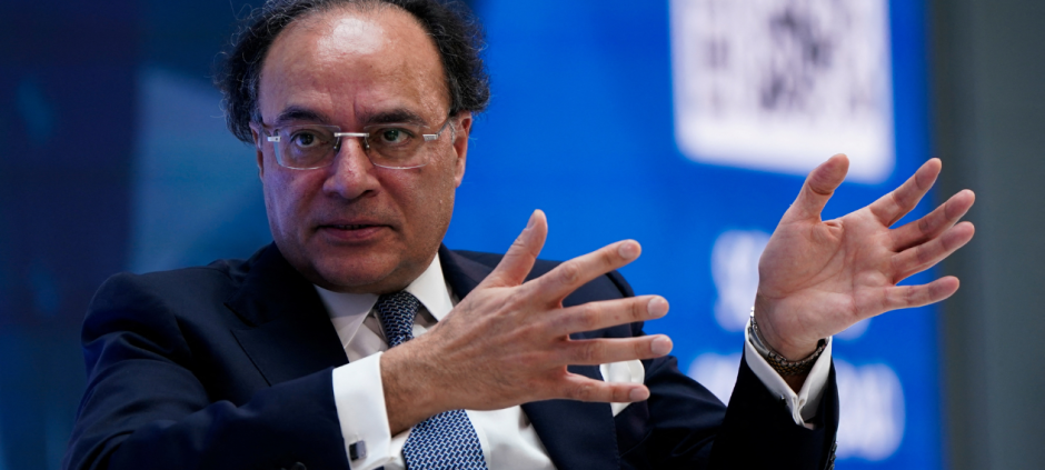 Finance Minister Plays Down Economic Impact of Military Escalation with India