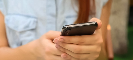 Pakistan Records Historic Increase in Internet Usage Among Women