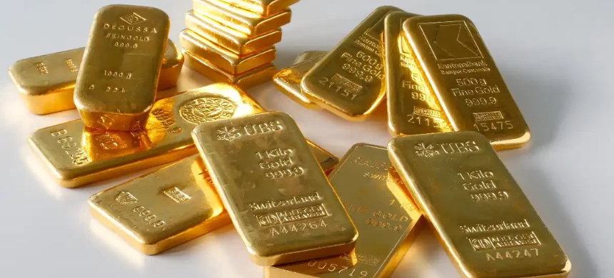 Gold Prices Witness Sharp Decline in Pakistan and Global Market