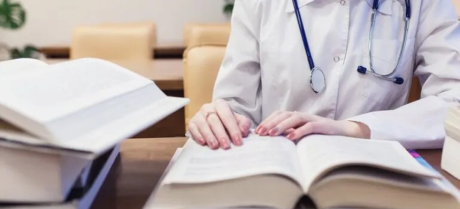 PMDC Urges Private Medical Colleges to Reduce Admission Merit to Fill Vacant Seats