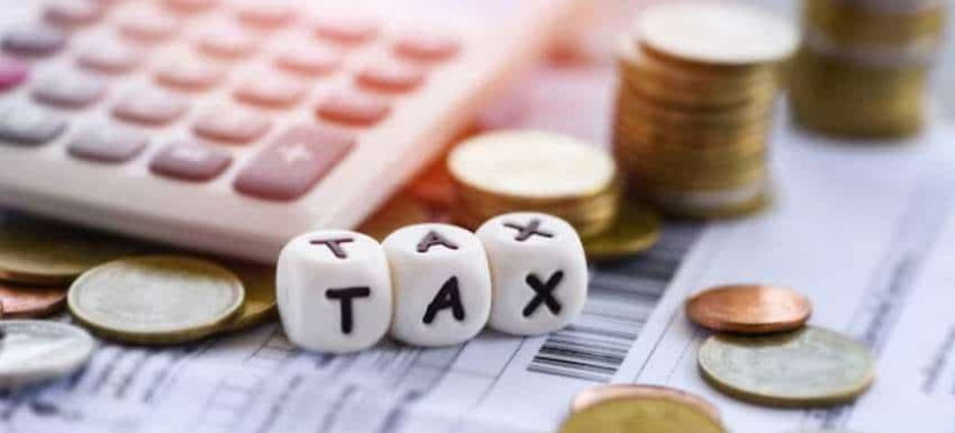 Pakistan’s Salaried Class Faces Unprecedented Decline in Wealth