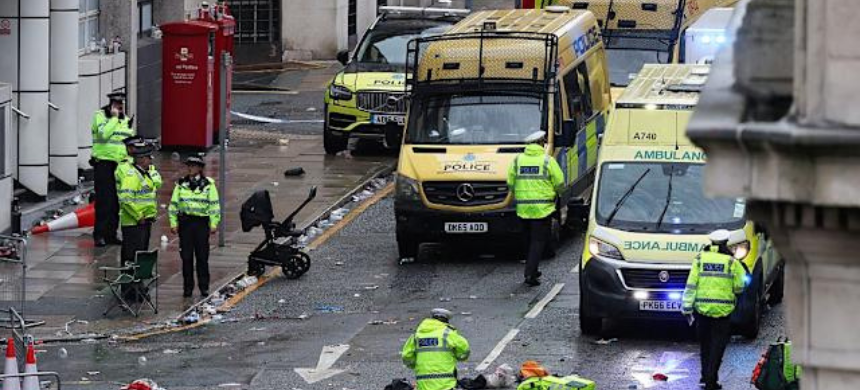 Over 50 Injured After Car Crashes Into Crowd at Liverpool FC Premier League Parade