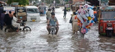 Met Office predicts heavy rains in Sindh, Balochistan