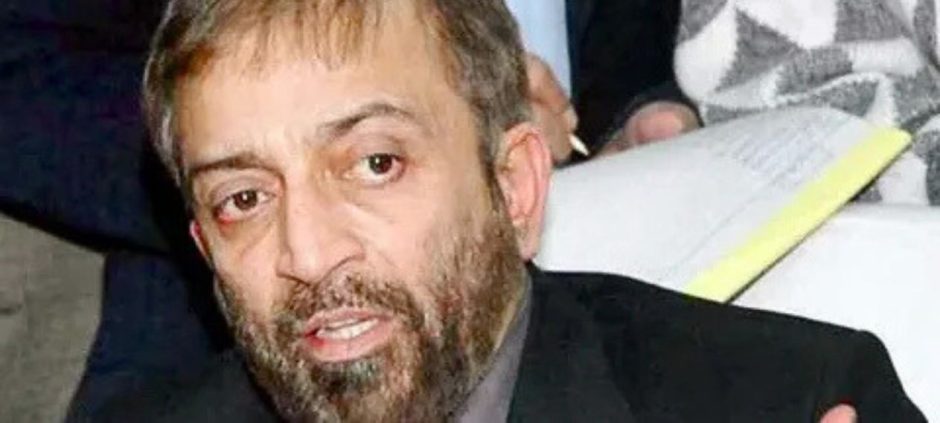 Farooq Sattar urges Karachi mayor's resignation after rain chaos
