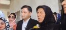 Aleema Khan Faces Egg Attack Outside Adiala Jail During Press Briefing
