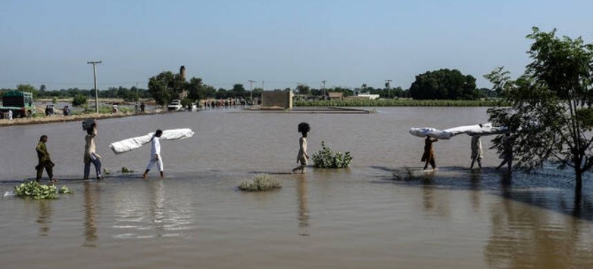 IMF Clears Rs. 389 Billion Aid For PM’s Flood Relief Initiative (1)