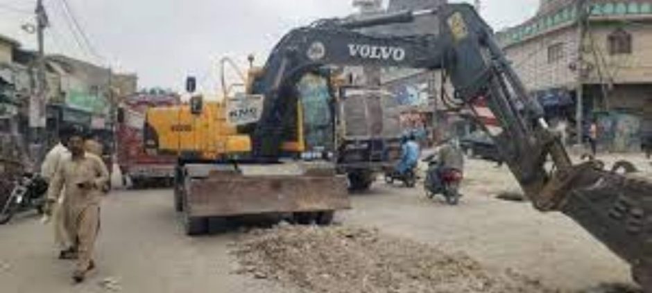 Karachi Begins Repair Work On 106 Major Roads Across City
