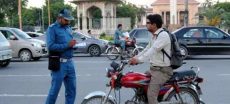 Lahore Traffic Police Imposes Stricter Rules for Driving License Issuance